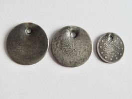 3 Osmanische Silber Münzen, gelocht (13 gr Silber)