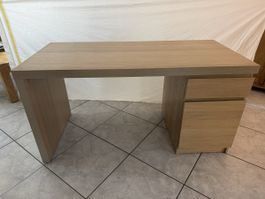 Bürotisch
