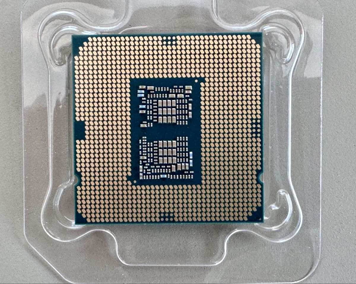 Intel Componenti elettronici: Intel Core i7-10700K – Usato da Luzern venduto da Ricobac 1