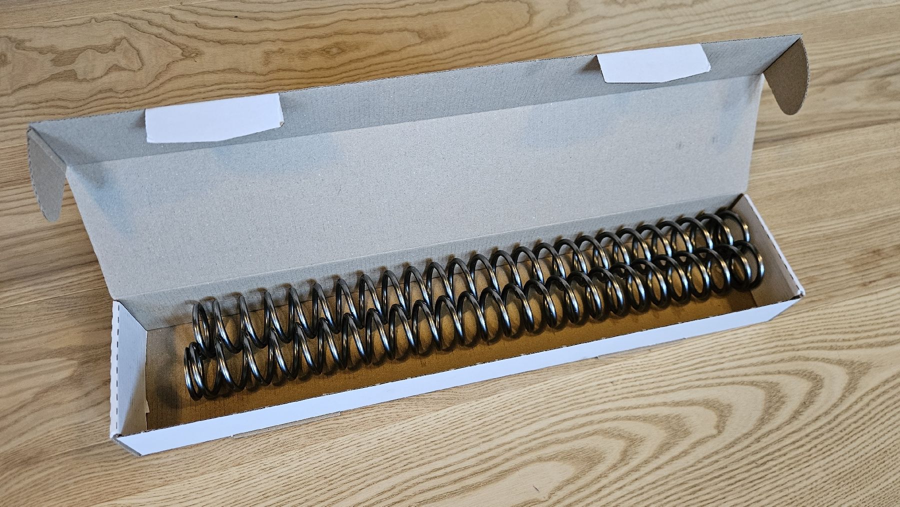 Tutti i ricambio per moto: Gabelfedern S-Tech 45x475, 4,4 N/mm – Nuovo e nell'imballaggio originale da Ammerzwil BE venduto da ric_68rf