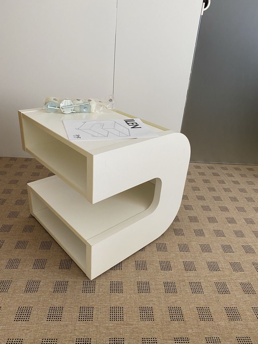 Ikea Cassettiere: Ikea Kultmöbel ILEN Beistellmöbel – Usato da Netstal venduto da Zigerlschlitz