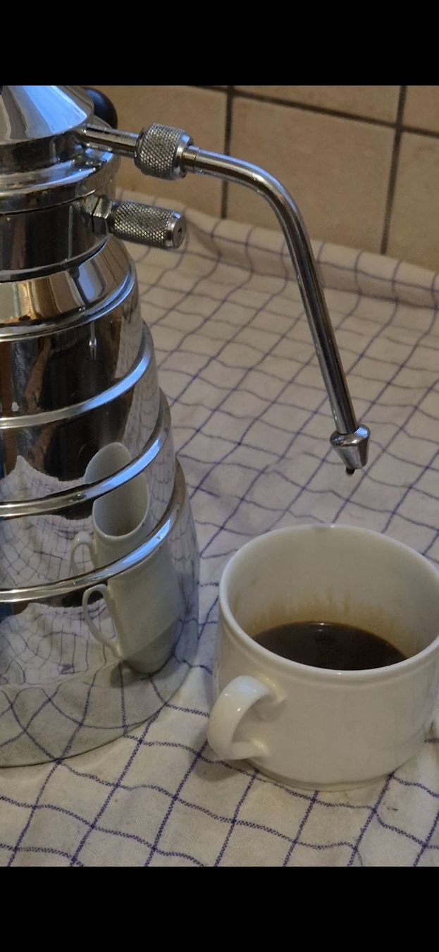 Olympia Express Macchine per caffè & Macchine per espresso: Olimpia Buby Express machine à café Vintage Swiss made – Usato da Monthey venduto da McAuthor 4