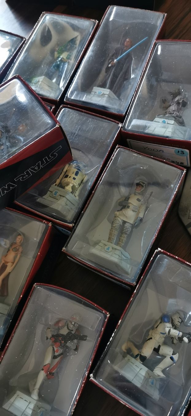 Spiele: Echiquier Starwars Altaya + 64 pieces – Gebraucht aus Vésenaz von Angela.C3 8