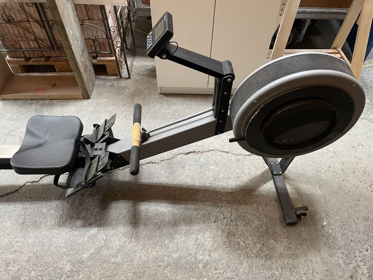Concept 2 Hometrainer: Altes Rudergerät Concept 2 – Defekt aus Süderen von EnTho 2