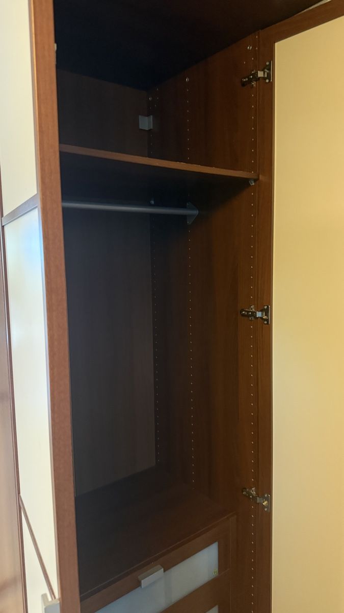 Ikea Armadi: Ikea Kleiderschrank – Usato da Luzern venduto da boelzebub 3