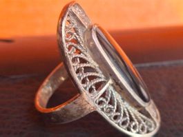 Bague filigrane argentée pierre noire occasion
