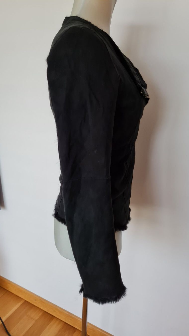 Maje Giacche: Veste Maje taille S fourrure noire – Usato da Payerne venduto da wardi11 4