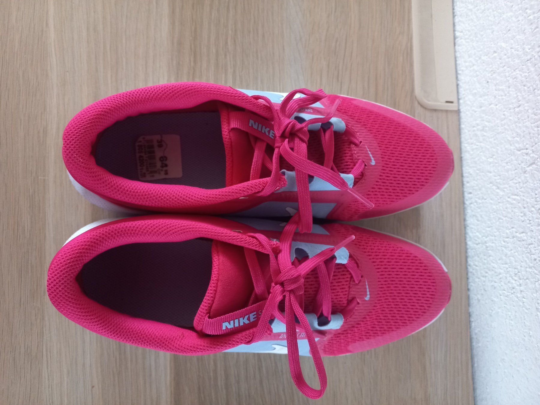 Nike Scarpe da donna: Joggingschuhe Nike Grösse 39 – Usato da Brugg AG venduto da saendiii86