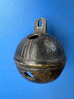 antike Schelle / Glocke ca. 6 cm im Durchm. Bronce