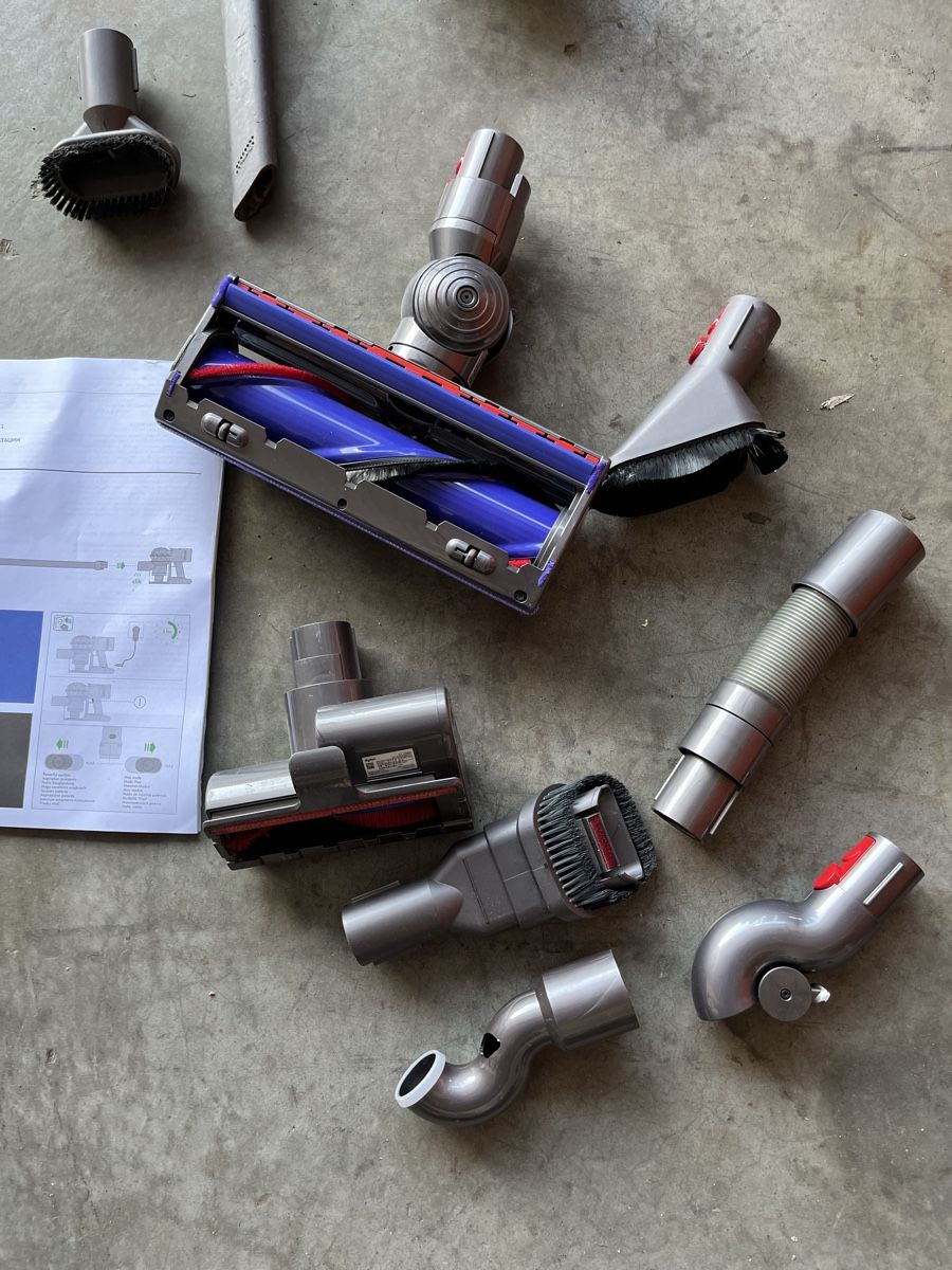 Dyson Aspirapolveri & Accessori: Dyson V10 Absolute Staubsauger mit Zubehoer – Difettoso da Schötz venduto da RcK1994 1