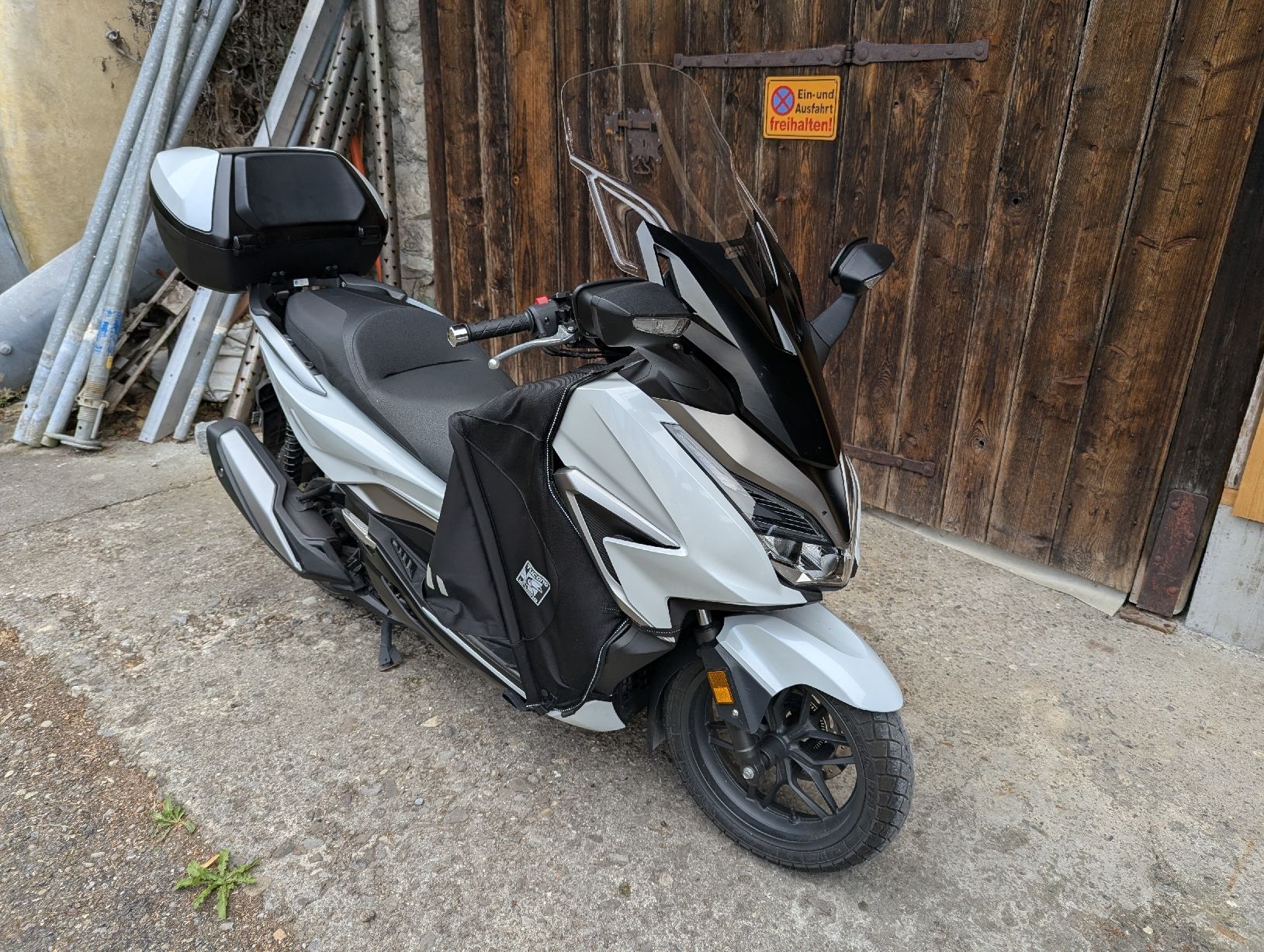 Honda Scooter: Honda Nss Forza 350 Roller – Usato da Wädenswil venduto da 8820Waedi