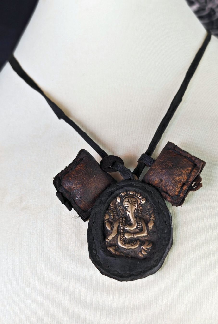 Ciondoli: Ganesha  Amulett – Usato da Basel venduto da Shankar 3