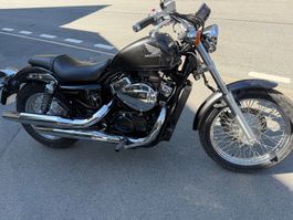 HONDA VT750 JG 2013 NUR 6000 KM TOP Zustand