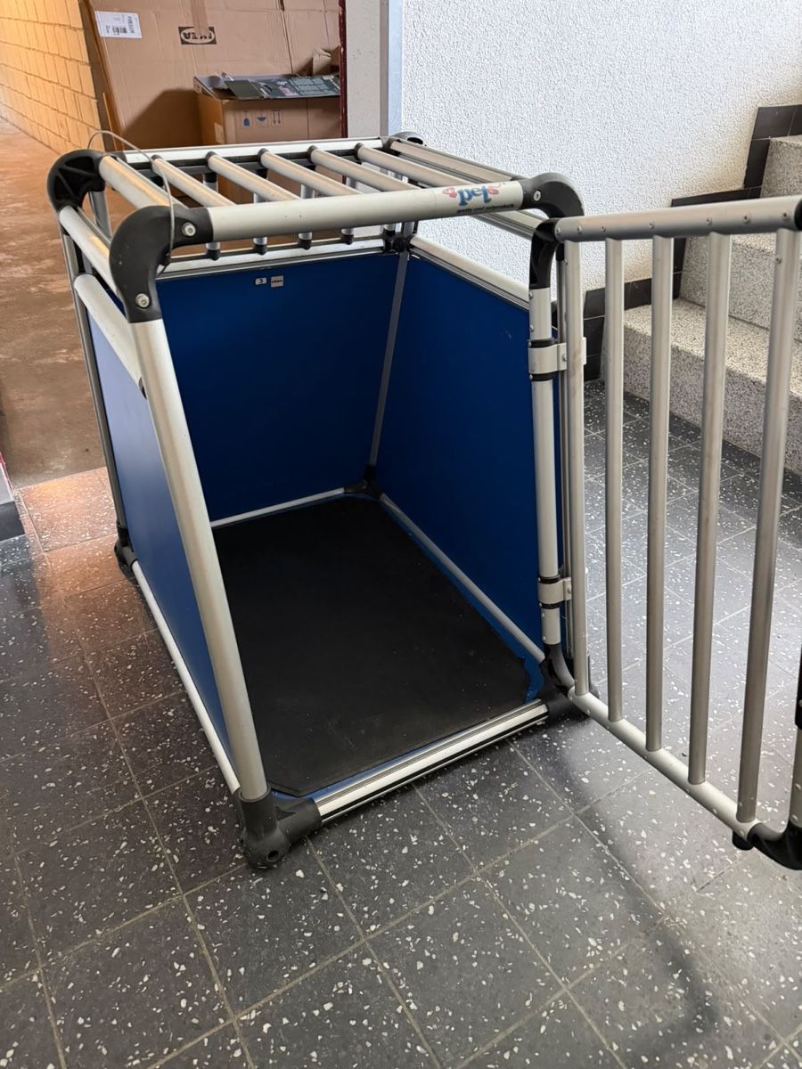 4pets Käfige, Transport & Sicherheit: Hundetransportbox Aluminium Marke Pets – Gebraucht aus Derendingen von B_tune 1