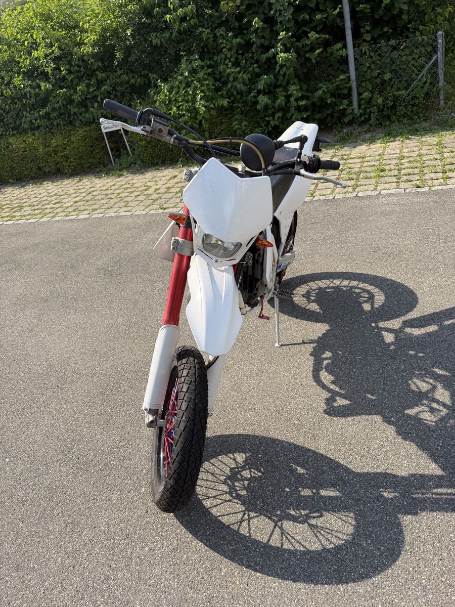 Fantic Strasse: Fantic 50 Super Moto weiss  – Defekt aus Egg b. Zürich von dodo1975 1