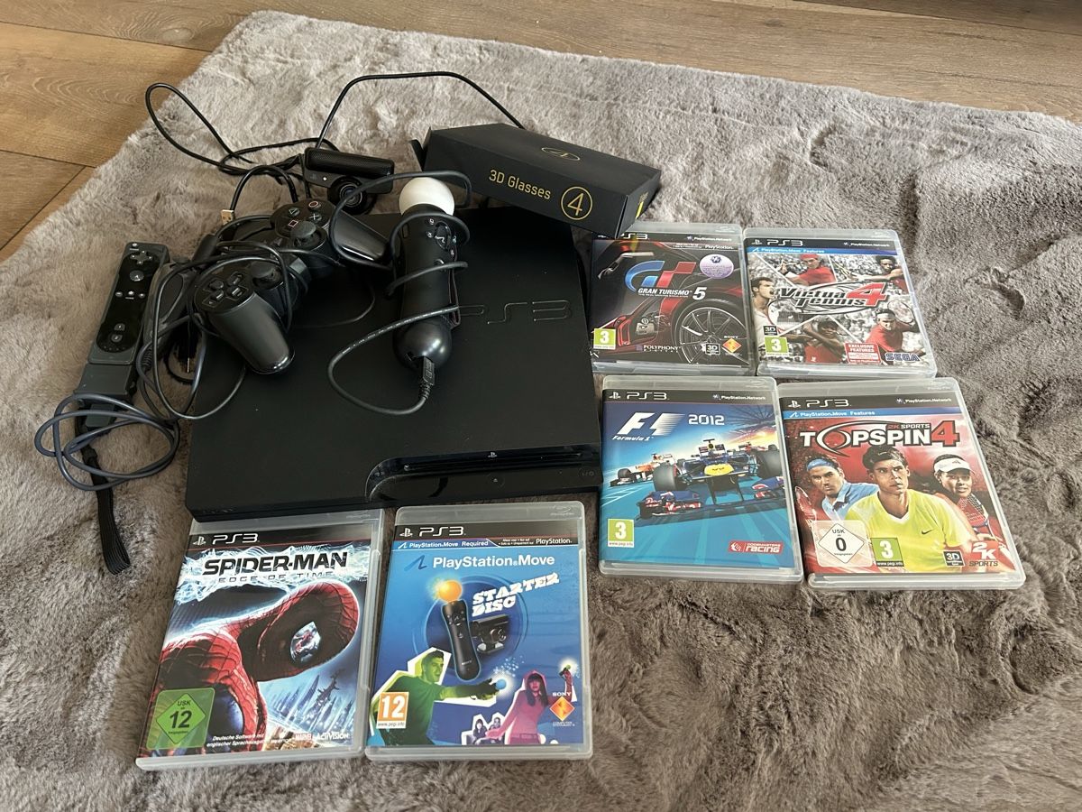 Sony Console: Playstation 3 mit div. Zubehör  – Usato da Kölliken venduto da smile062