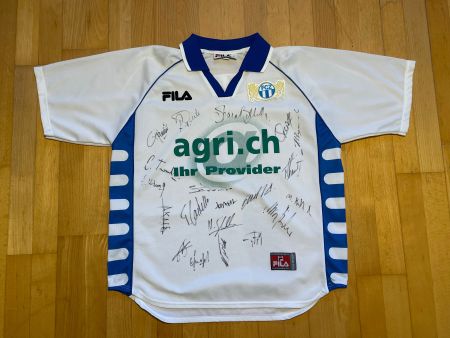 2001 Fila FCZ Trikot inkl Unterschriften der Mannschaft Sz M