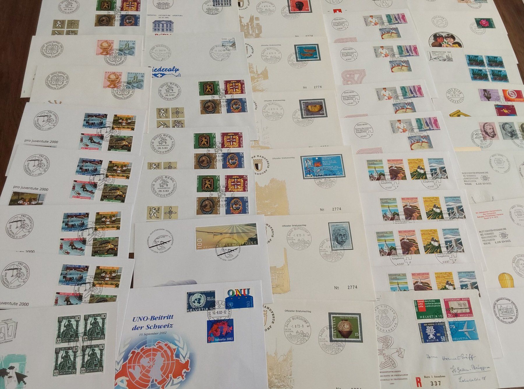 Tutti i francobolli: Über 400 FDCs, Briefe, MK, CH & FL – Usato da Münchwilen AG venduto da Nesar 1