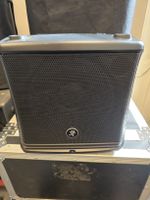 Mackie DLM8 Active PA Speaker 2000W 1 Stuck