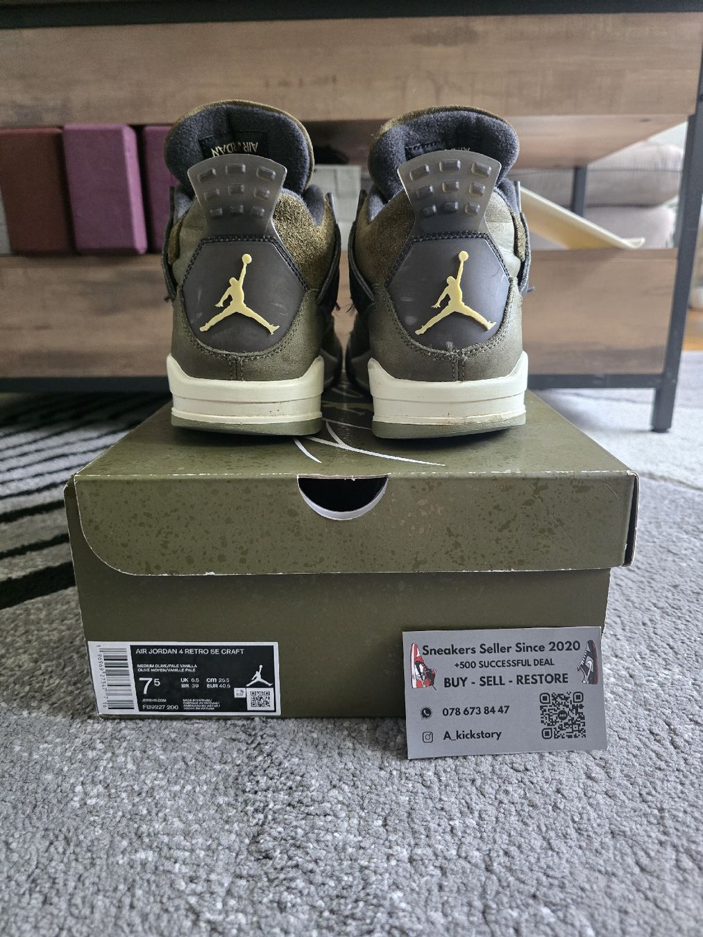 Scarpe da uomo: Jordan 4 craft olive  – Usato da Bôle venduto da A_Kickstory 4