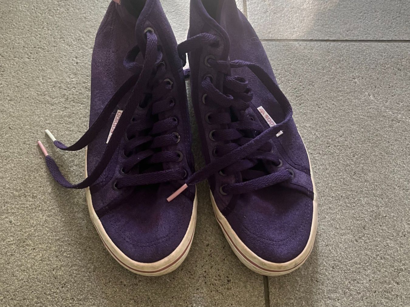 Adidas Scarpe da donna: Adidas high sneaker – Usato da Solothurn venduto da Floefi
