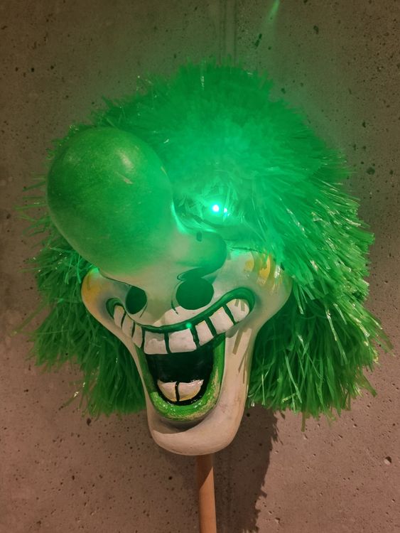 URPIZY Halloween Braut Figur - Gruseldekoration Mit LED-Augen & Sound