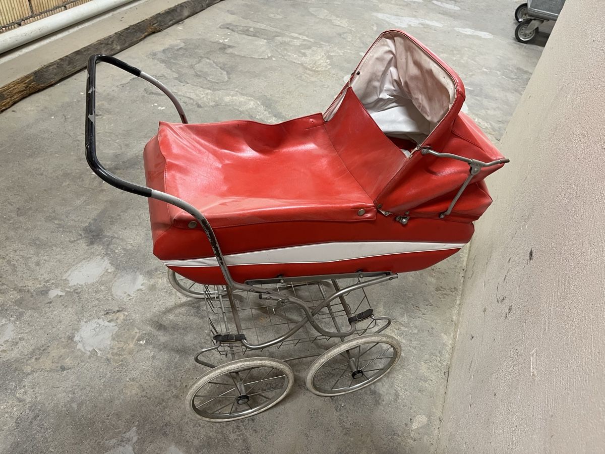 Carrozzine per bambole: Puppenwagen – Usato da Allschwil venduto da Manolictus 3