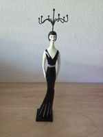 Eleganter Schmuckständer für Ketten drehbar aus Holz