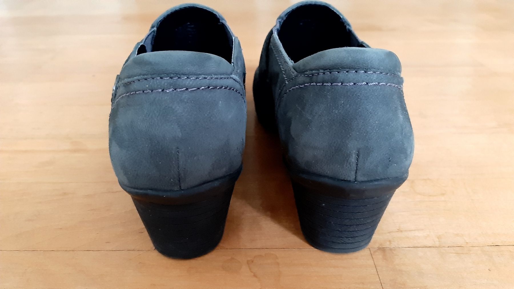 Scarpe da donna: MEDICUS Wildleder-Schuhe, Grösse 38.5/39 – Nuovo (secondo la descrizione) da Kirchberg BE venduto da CZ09 2