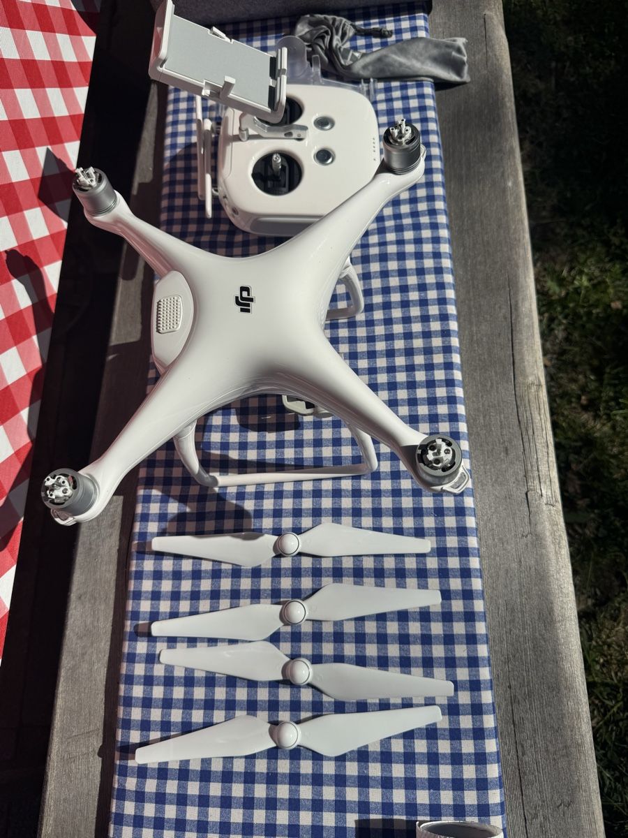 DJI Modellismo RC: Dji Phantom 4 – Usato da Volketswil venduto da TopDealszh 1