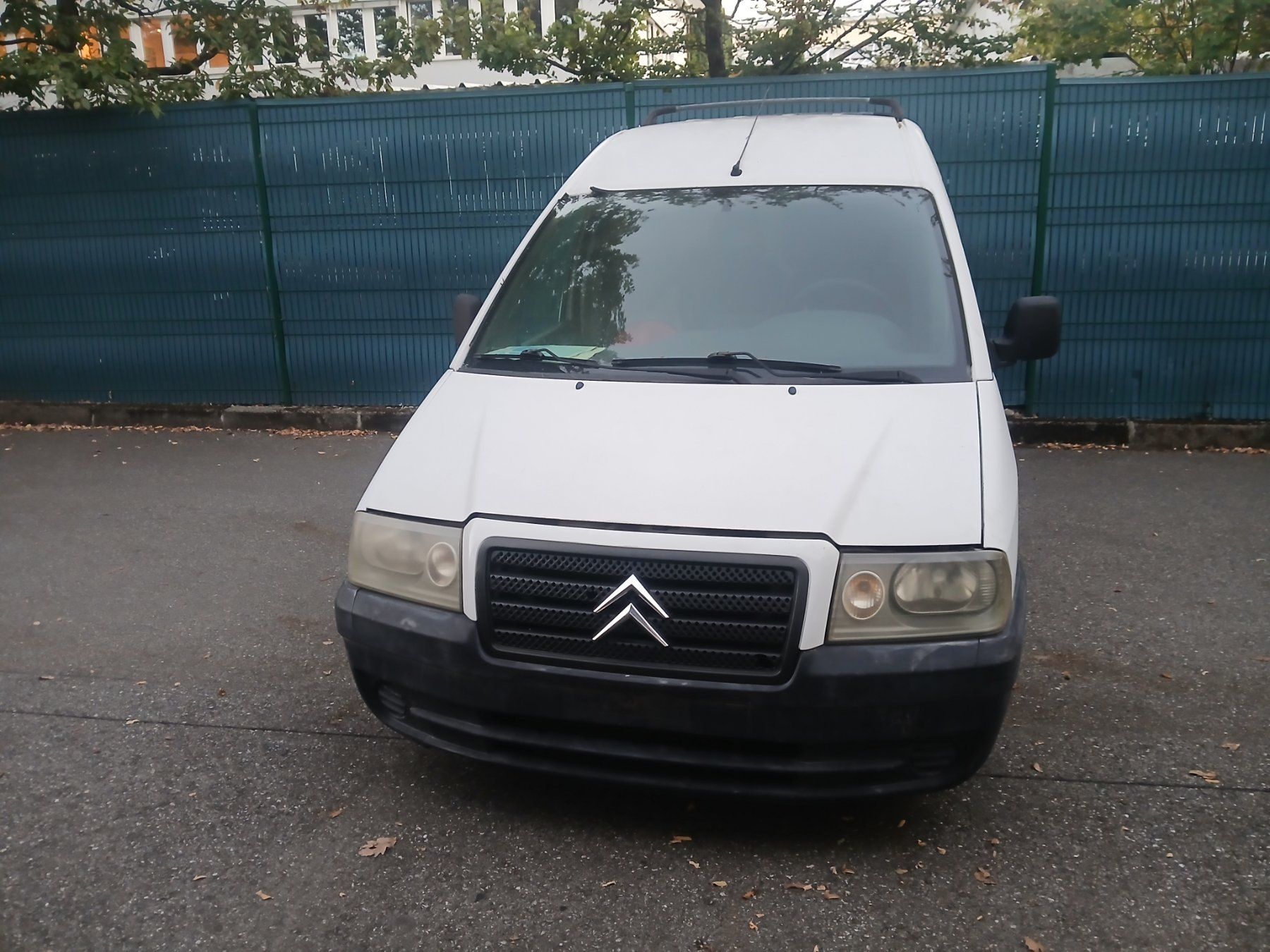 Citroën Nutzfahrzeuge: Fourgon utilitaire Citroën Jumpy – Defekt aus Satigny von tin_9y9v 2