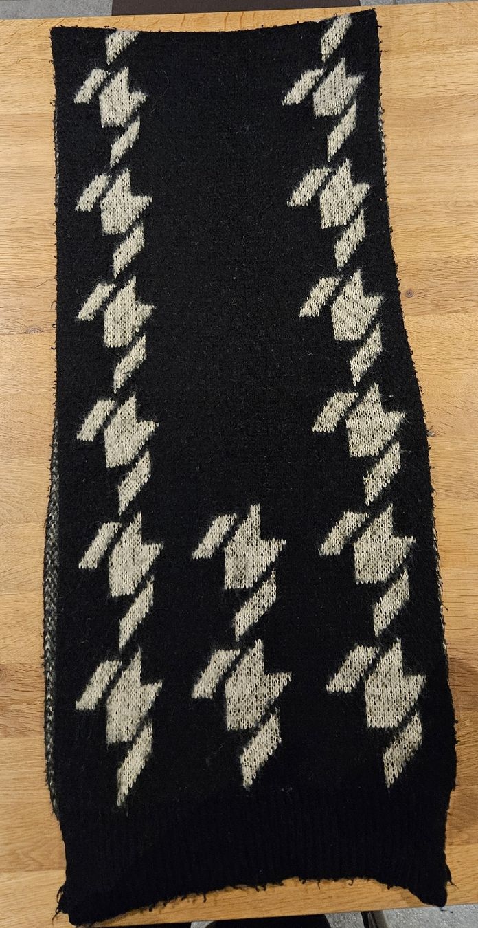 Foulards, Tücher & Schals: Schal – Gebraucht aus Zizers von Natascia.Lentini 2