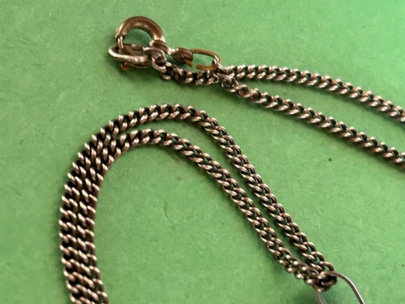 Catenine: Silberkette mit Schutzstein schwarz – Usato da Dittingen venduto da Bellevista 5