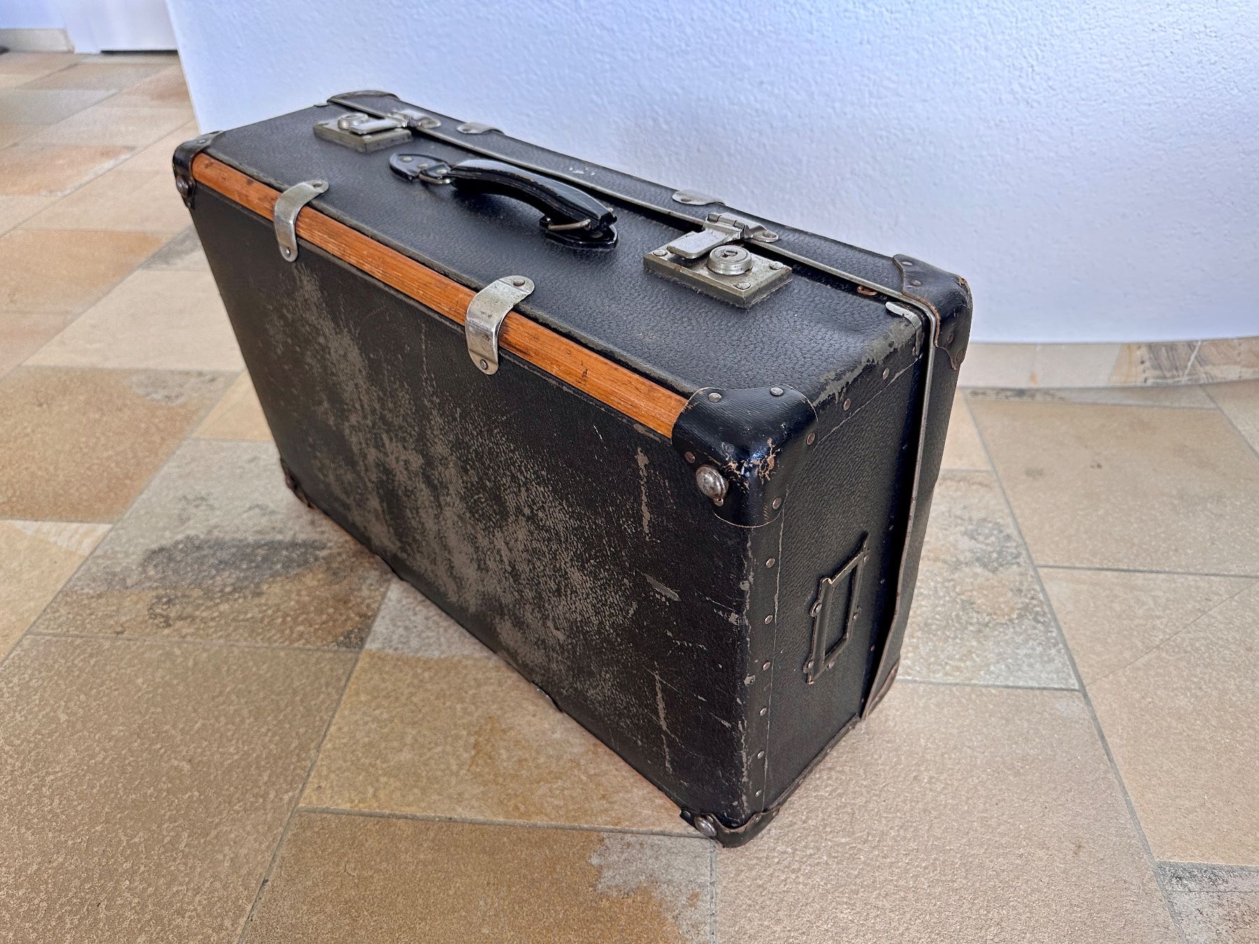 Valises de voyage: Alter Koffer – D'occasion à Meggen par MSU6045 2