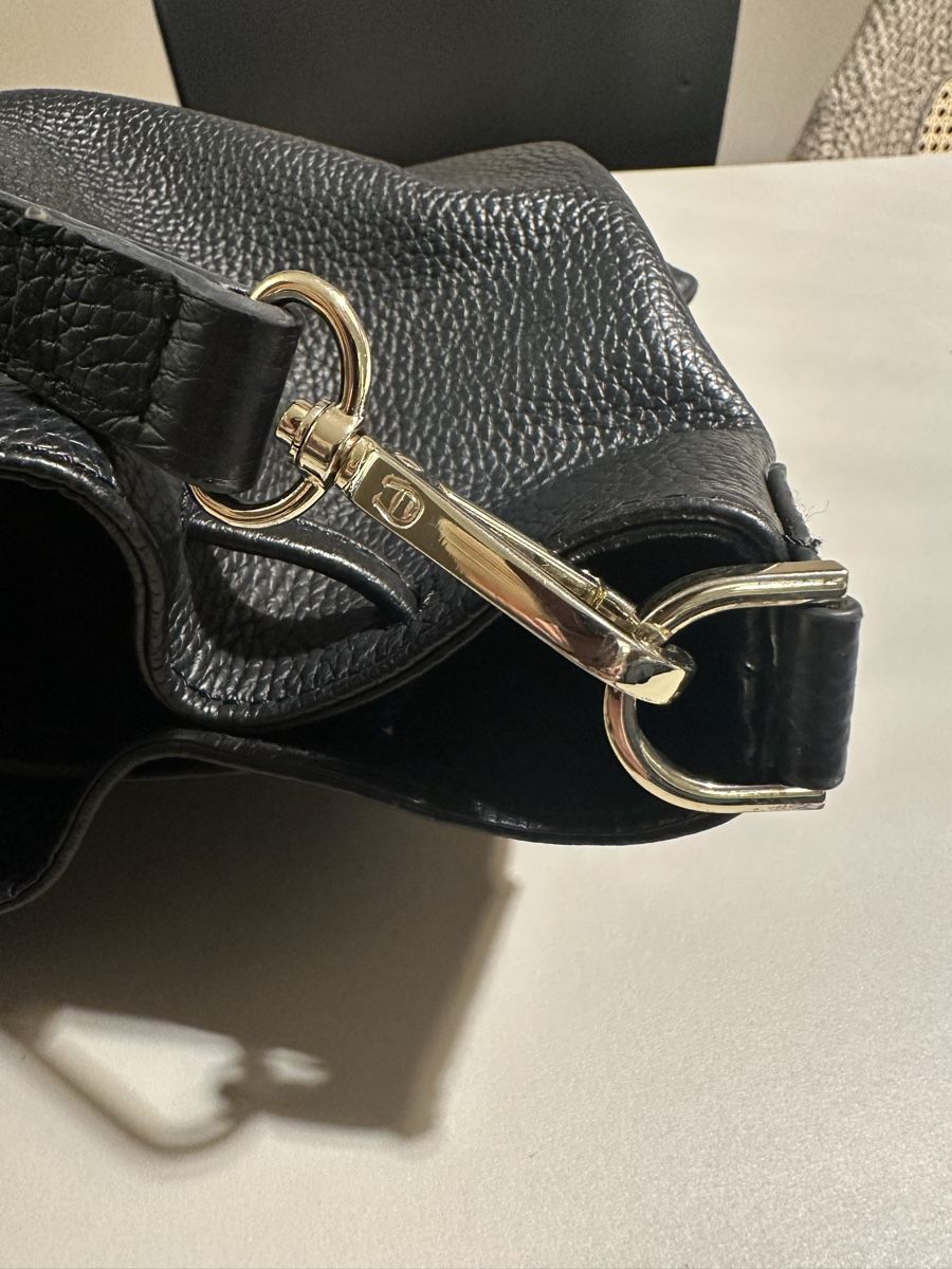 Aigner Borse da donna: Schwarze Beuteltasche von Aigner – Nuovo (secondo la descrizione) da Bern venduto da est_56rm 3