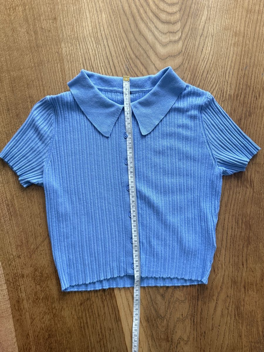 Tops: Damen Stricktop hellblau Kragen Grösse S  – Gebraucht aus Siebnen von koschitoschi 1