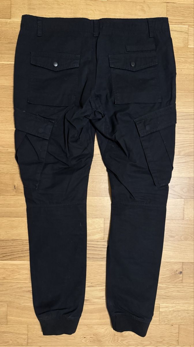 Pantaloni: River Island cargo pants – Usato da Zug venduto da pav_q5f7 1