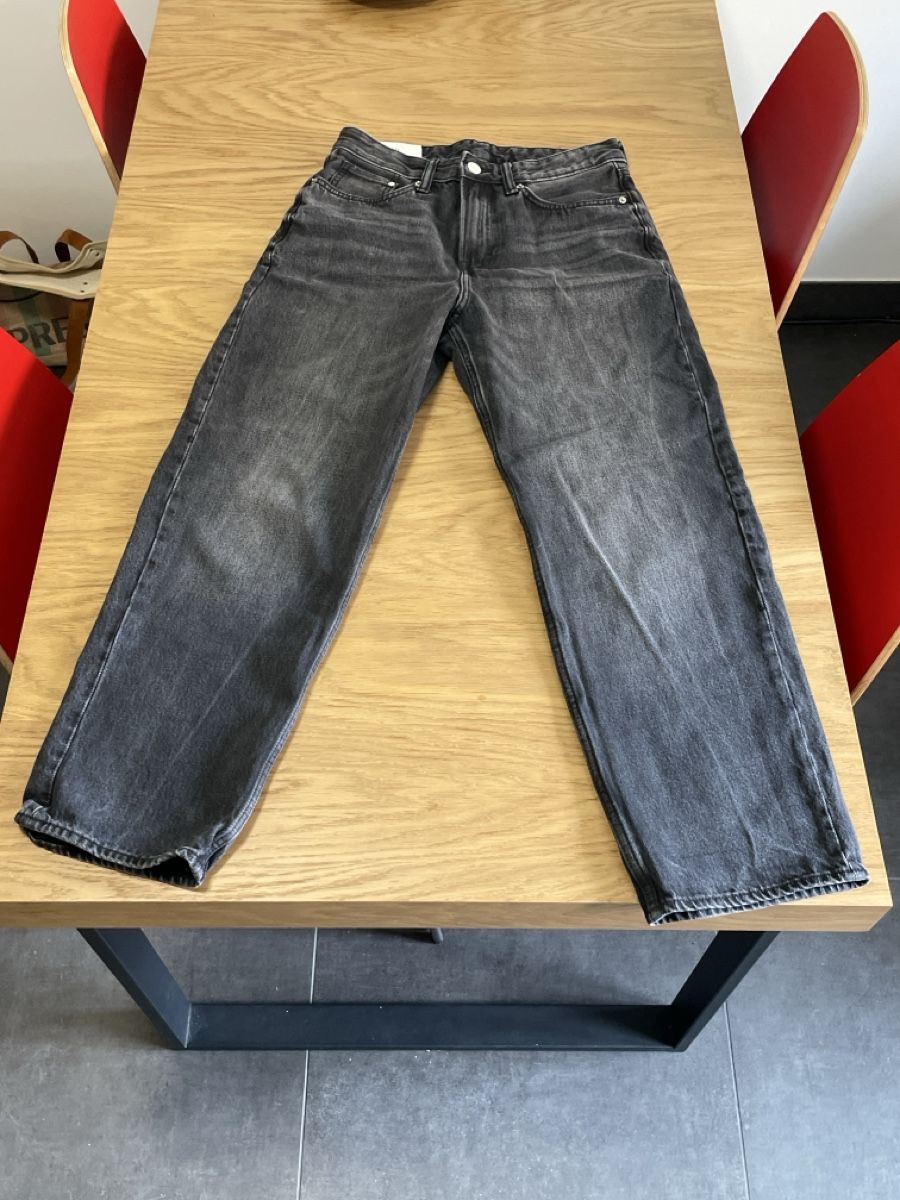 H&M Jeans: H&M Loose Jeans Grey – Nuovo (secondo la descrizione) da Pully venduto da mat_ys2y