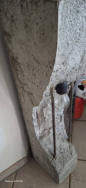 Lampade: Lampe aus Beton  – Nuovo e nell'imballaggio originale da Kallnach venduto da Xx219