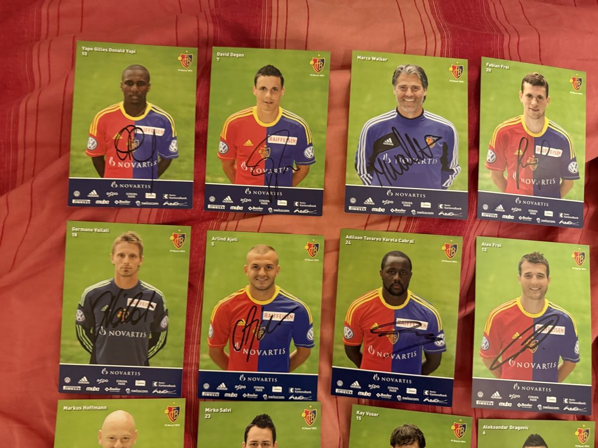 Autografi: FC Basel Autogrammkarten Sammlung Set signiert gebraucht – Usato da Rüschlikon venduto da Andi_2000 1