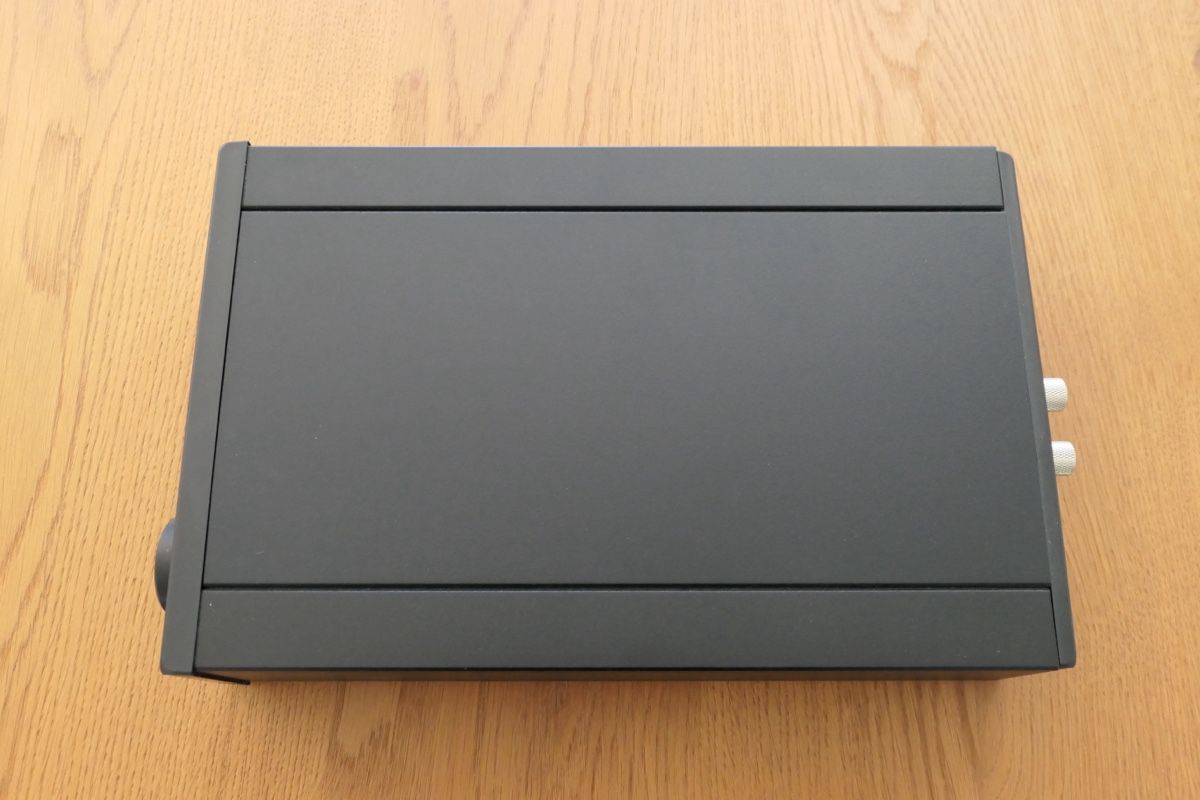 Rega Amplificateurs: REGA IO – D'occasion à Villeneuve VD par jol_rjt6 1