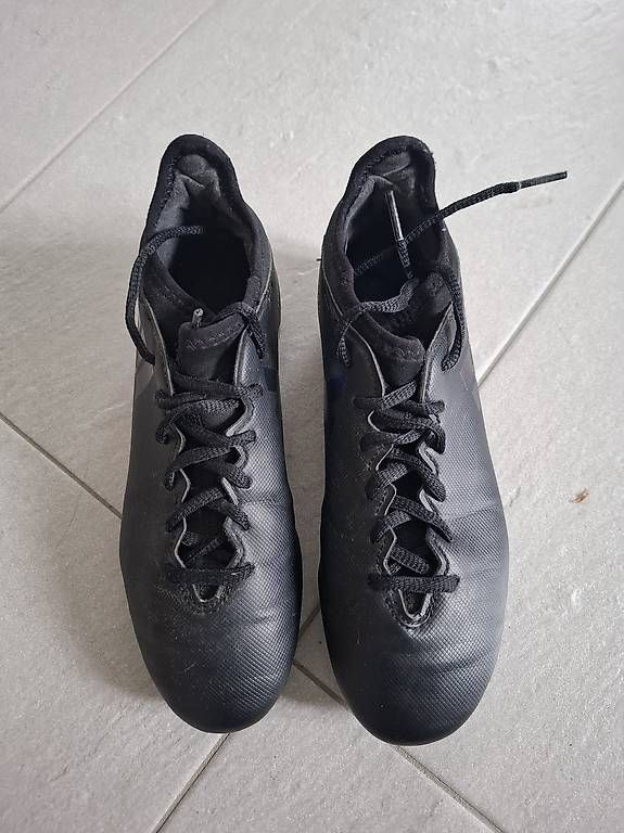 Scarpe da uomo: Fussballschuhe Adidas x-techfit Gr. 36 – Usato da Stettlen venduto da dachsig 3