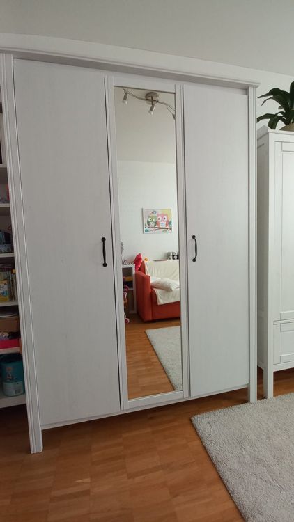 Ikea Brusali Kleiderschrank