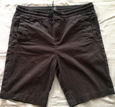 Shorts, kurzes Bein, Dunkelbraun, Grösse M (wenig gebraucht)