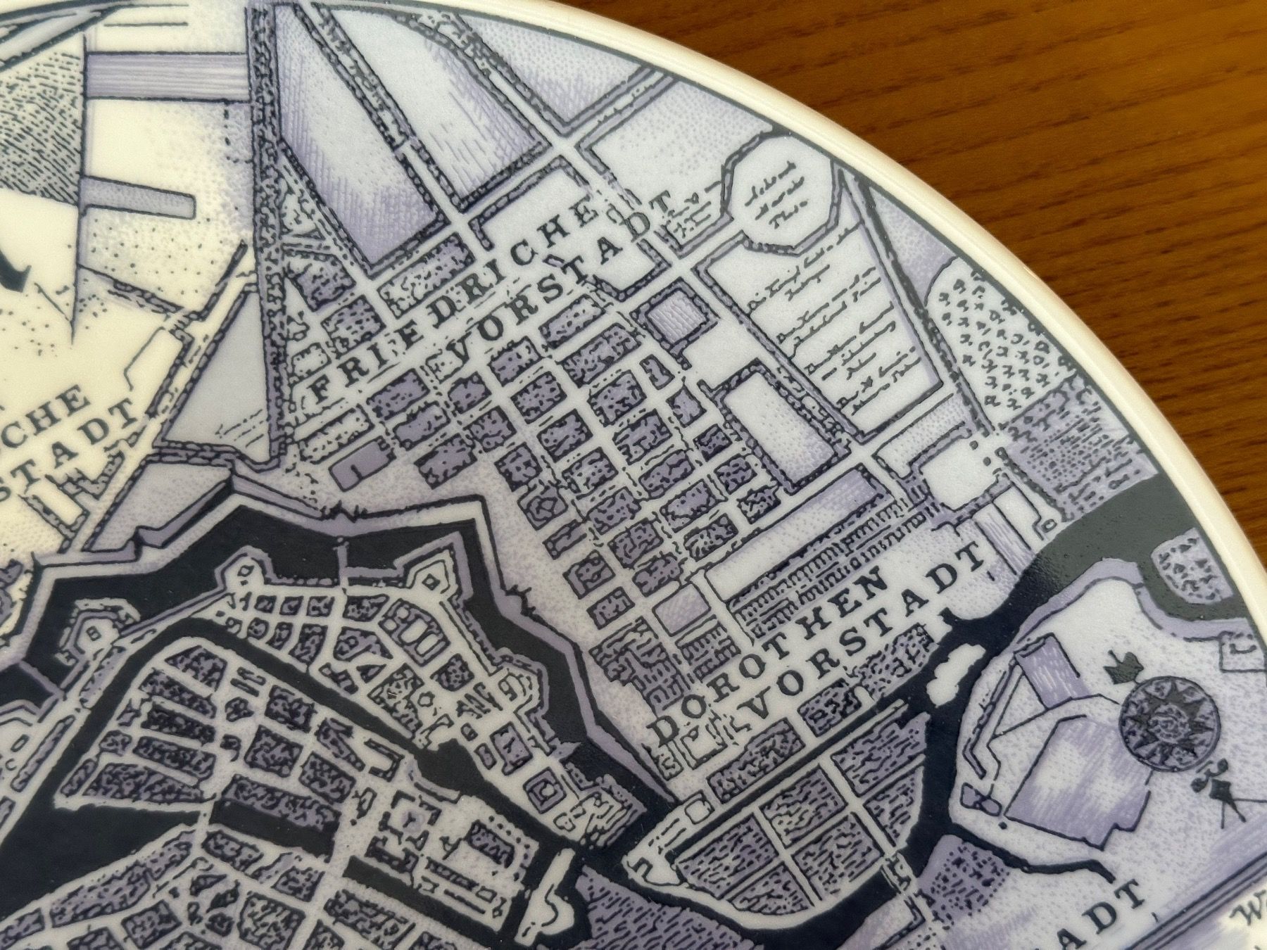 Piatti: Wandteller Berlin – Usato da Herbriggen venduto da Sehrazade 2