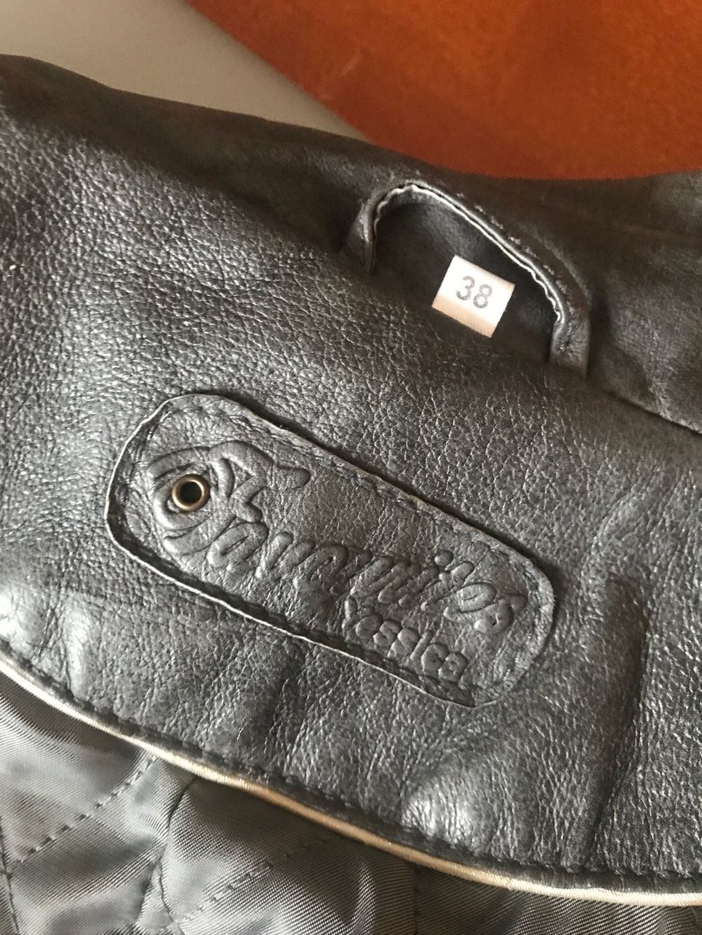 C&A Cappotti: Grey leather trenchcoat size 38 – Usato da Onex venduto da johnca 4