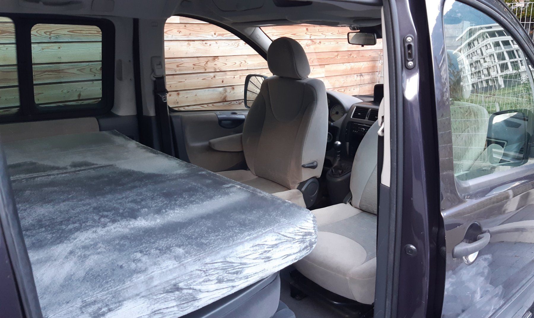 Peugeot Veicoli da campeggio: Peugeot Expert Campervan – Usato da Altdorf UR venduto da kur_hr9s 8