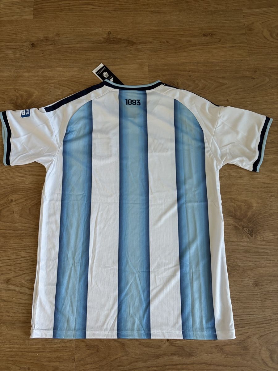Adidas Leibchen & Hosen: WM2026 Trikot von Argentinien GR:L  – Neu und originalverpackt aus Aarau von rot_9nkv 3