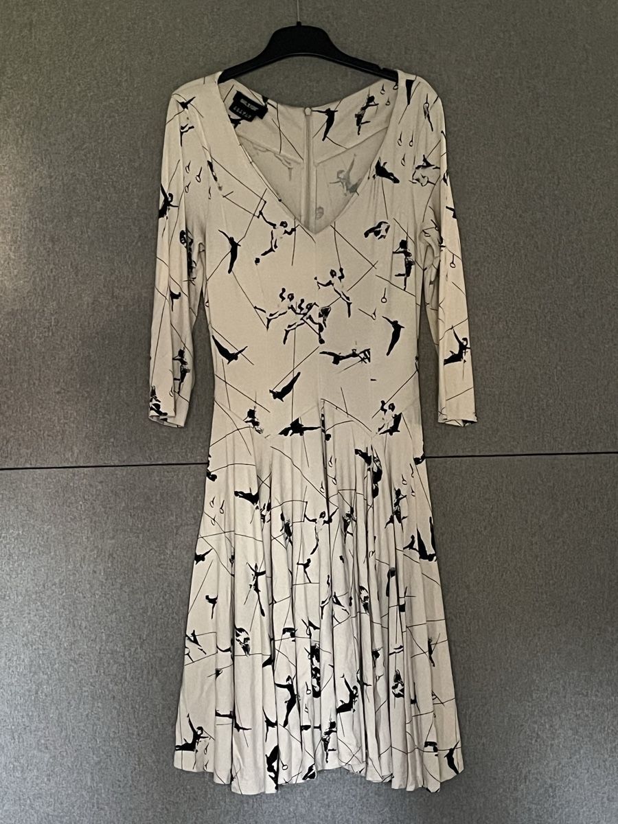Kleider: Spezielles Vintage Kleid – Gebraucht aus Nänikon von aoe_22fy