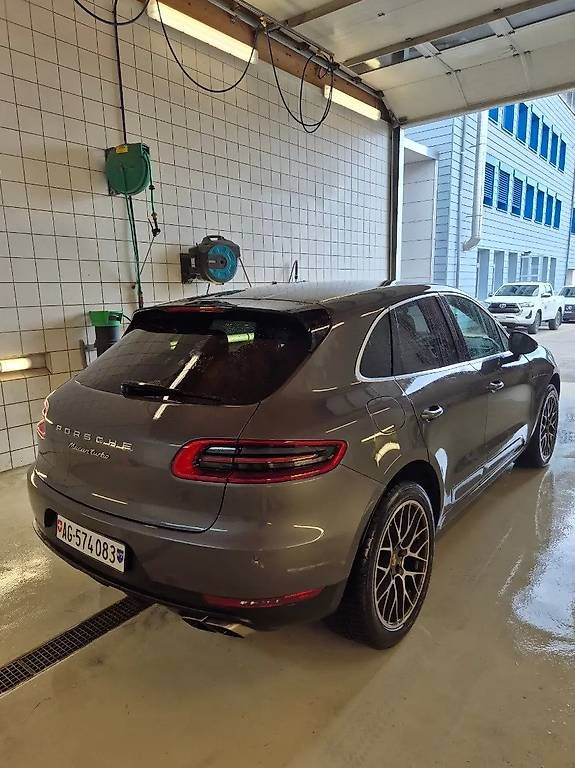 Automobili: Porsche Macan 3.6 V6 Turbo – Usato da Langenthal venduto da Goergens10 1